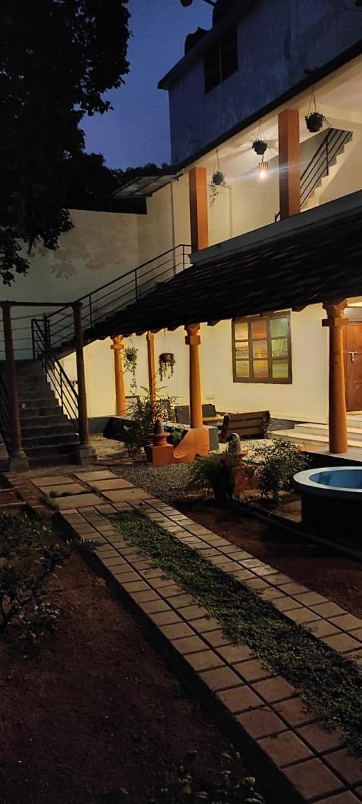 Vedha Ayurvedic Panchakarma Treatment Centre Ξενοδοχείο Alappuzha Εξωτερικό φωτογραφία